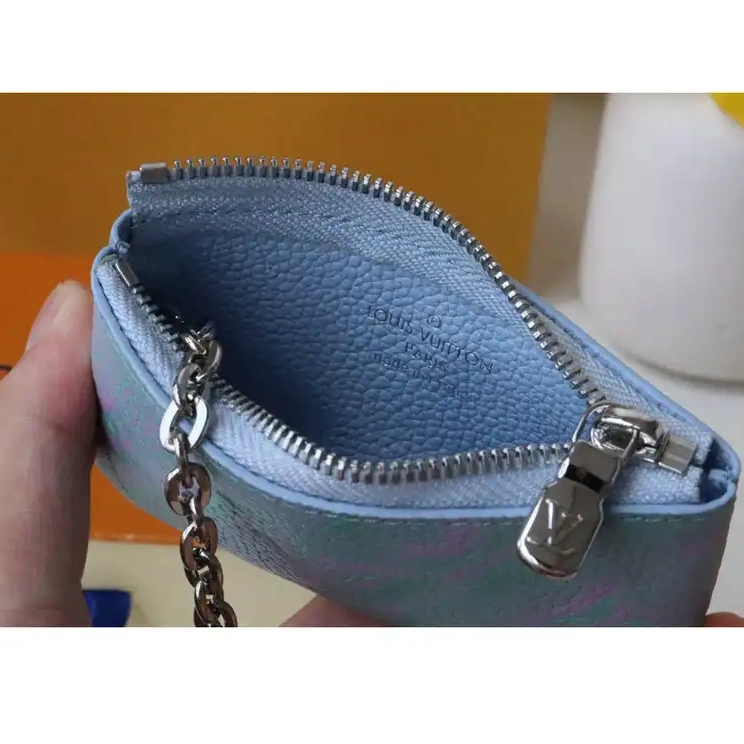 Fashionrepsfam ru 2209DJ0061 Bag LV 0513